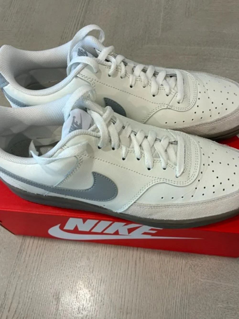 COURT VISION LO